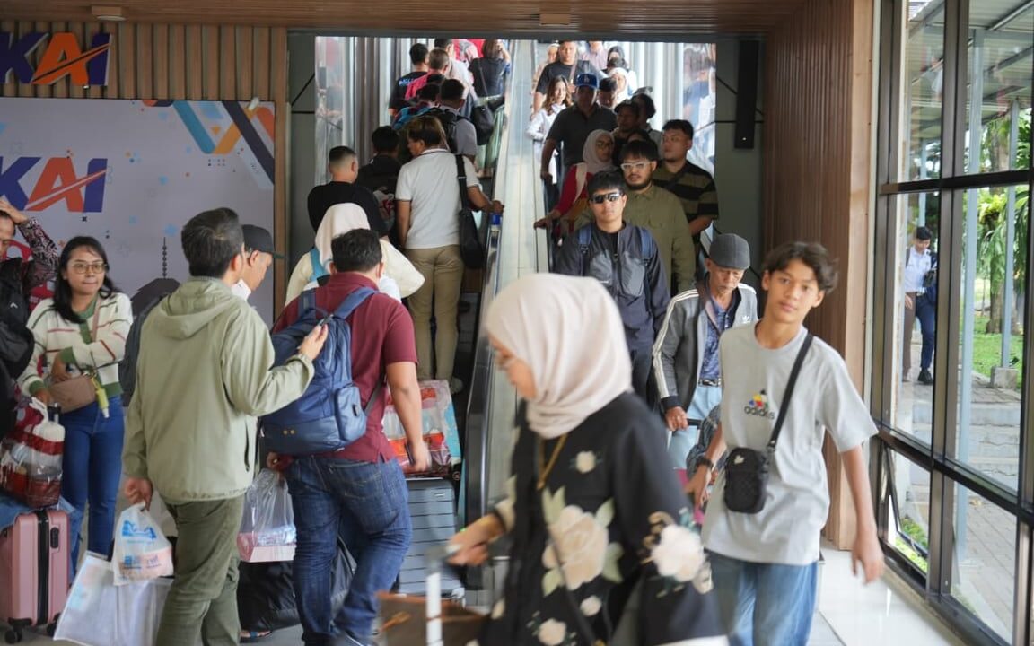 KAI Daop 2 Bandung Sampaikan Duka Cita dan Permohonan Maaf atas Insiden Operasional di Bekasi Timur, Beberapa Perjalanan KA Parahyangan Terdampak