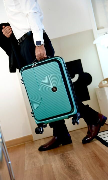What Travellers Should Look for When Choosing Luggage in 2026