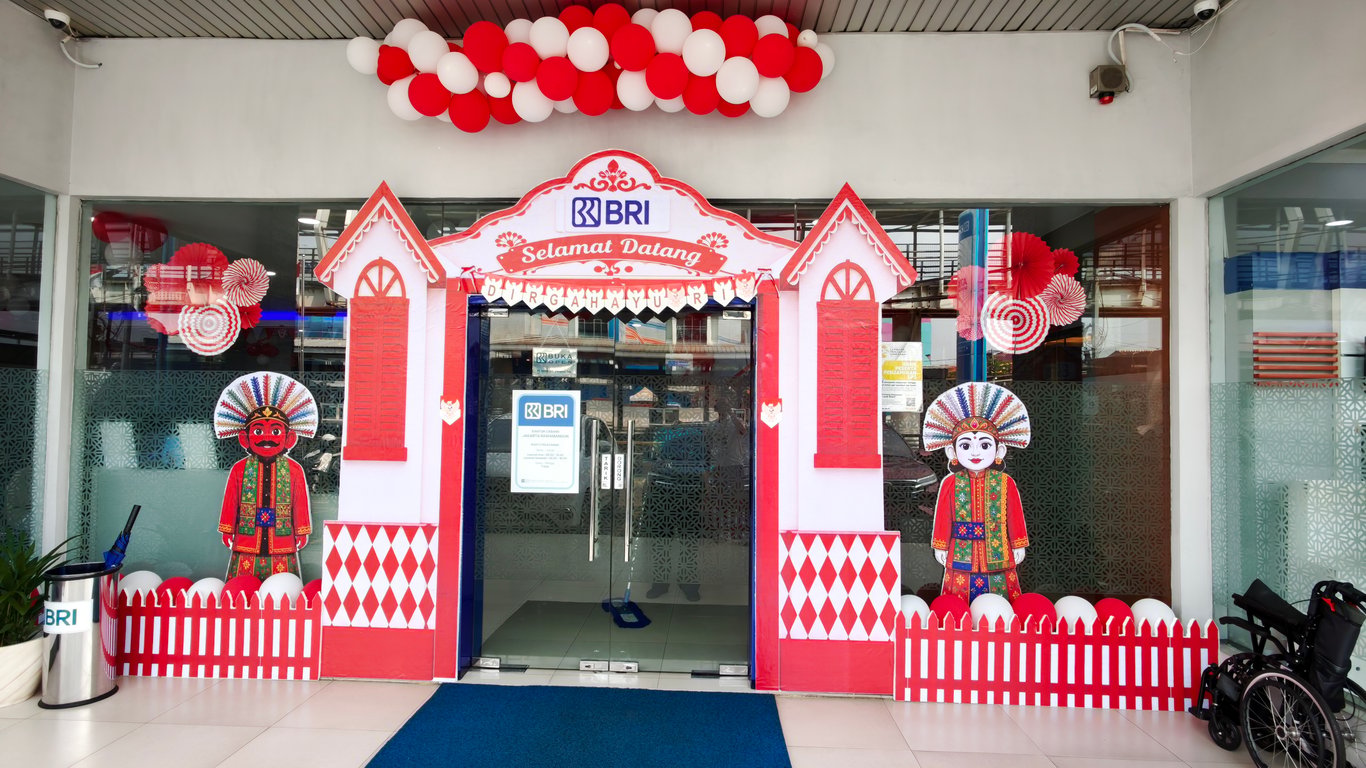 Sambut HUT ke-81 RI, BRI BO Rawamangun Semarakkan Kantor dengan Dekorasi Nuansa Merah Putih Sambut HUT ke-81 RI, BRI BO Rawamangun Semarakkan Kantor dengan Dekorasi Nuansa Merah Putih