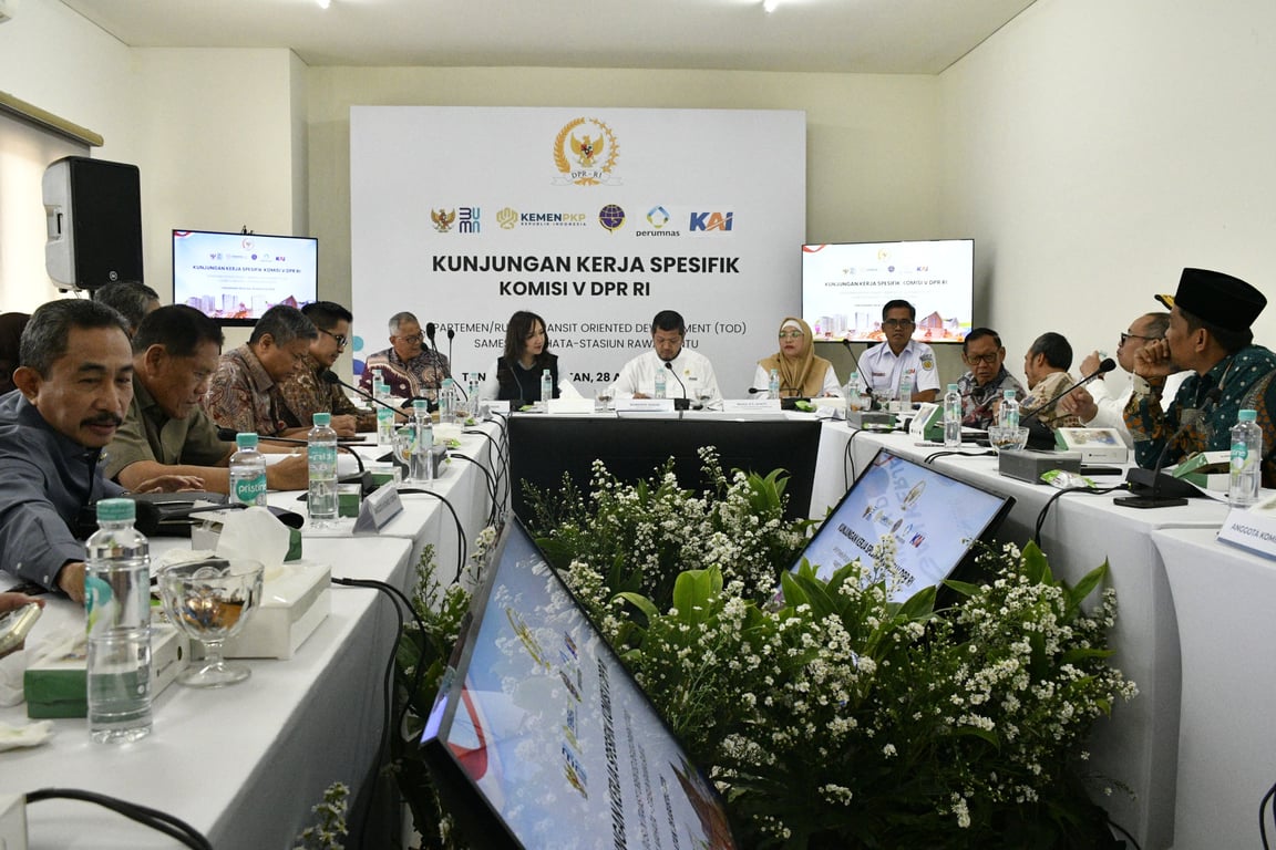 Komisioner BP Tapera Hadiri Kunjungan Komisi V DPR RI ke Rusun TOD Samesta Mahata Serpong Komisioner BP Tapera Hadiri Kunjungan Komisi V DPR RI ke Rusun TOD Samesta Mahata Serpong
