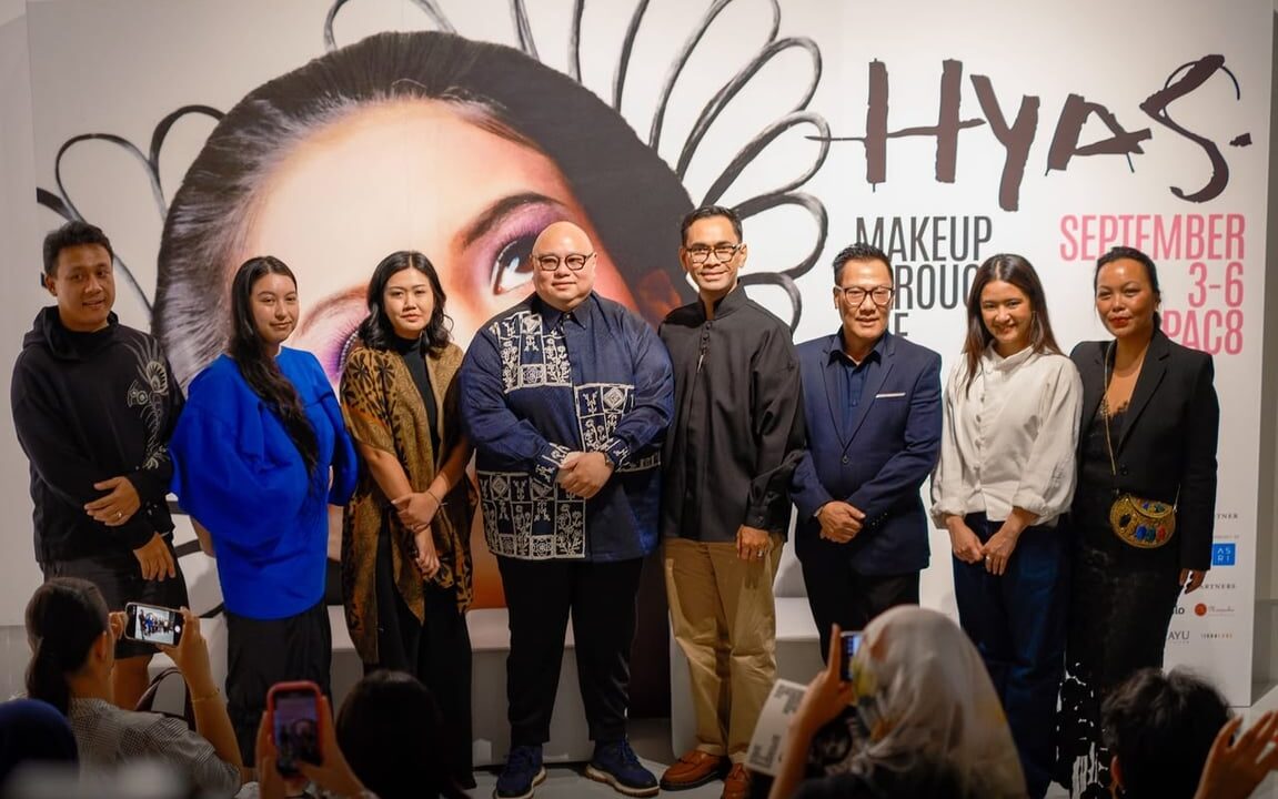 Telusuri Jejak Kecantikan di HYAS Makeup Through the Ages ASHTA District 8