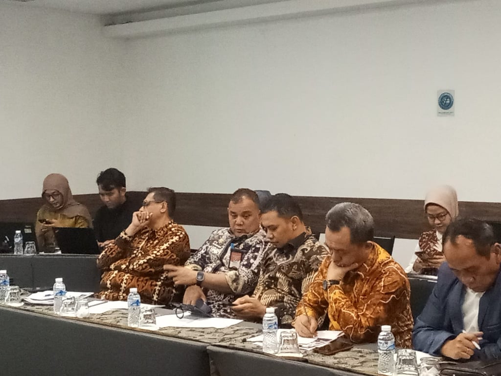 Kementerian Dalam Negeri Gelar Rapat Kerja Bersama K/L untuk Percepatan Pertumbuhan Ekonomi Daerah Menuju Target 8 Persen Kementerian Dalam Negeri Gelar Rapat Kerja Bersama K/L untuk Percepatan Pertumbuhan Ekonomi Daerah Menuju Target 8 Persen