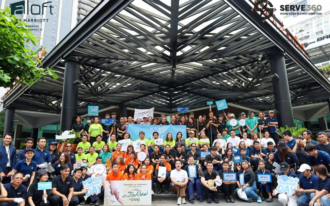Aloft by Marriott Bangkok Sukhumvit 11 Joins Hands with Wadhana District Office and Lumpini Police Station to Clean Up Sukhumvit Soi 11 for World Cleanup Day