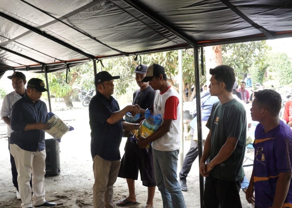 Gerak Cepat, PTPN Group melalui PTPN IV Regional 2 Salurkan Bantuan bagi Warga Terdampak Puting Beliung