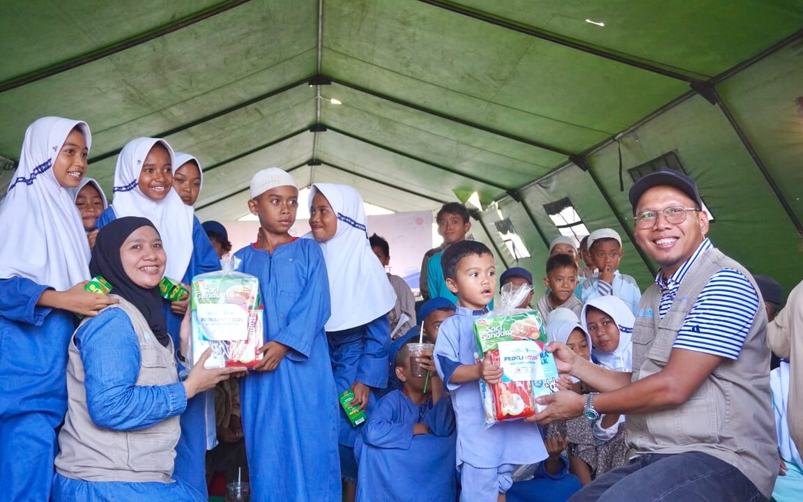 PT Etos Kreatif Indonesia dan Yayasan Rintisan Amal Bunda Turun Langsung ke NTT, Salurkan Makanan, Layanan Kesehatan hingga Dukungan Psikososial