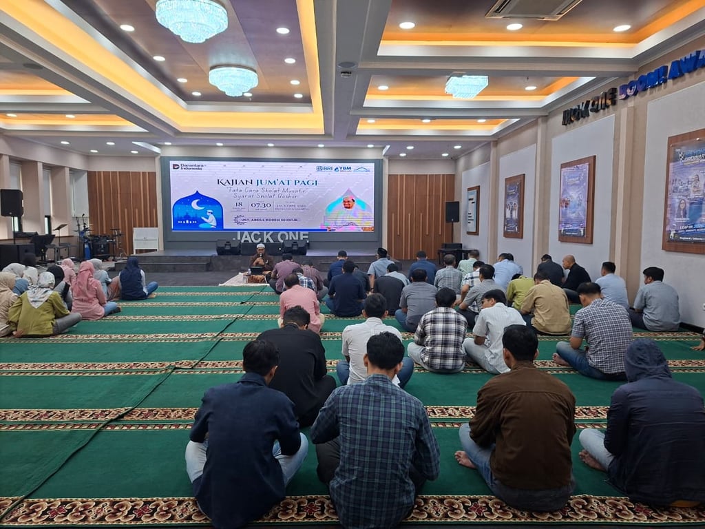 Tingkatkan Pemahaman Ibadah, BRI Region 6 Bahas Sholat Qashar dalam Pengajian Jumat Rutin Tingkatkan Pemahaman Ibadah, BRI Region 6 Bahas Sholat Qashar dalam Pengajian Jumat Rutin