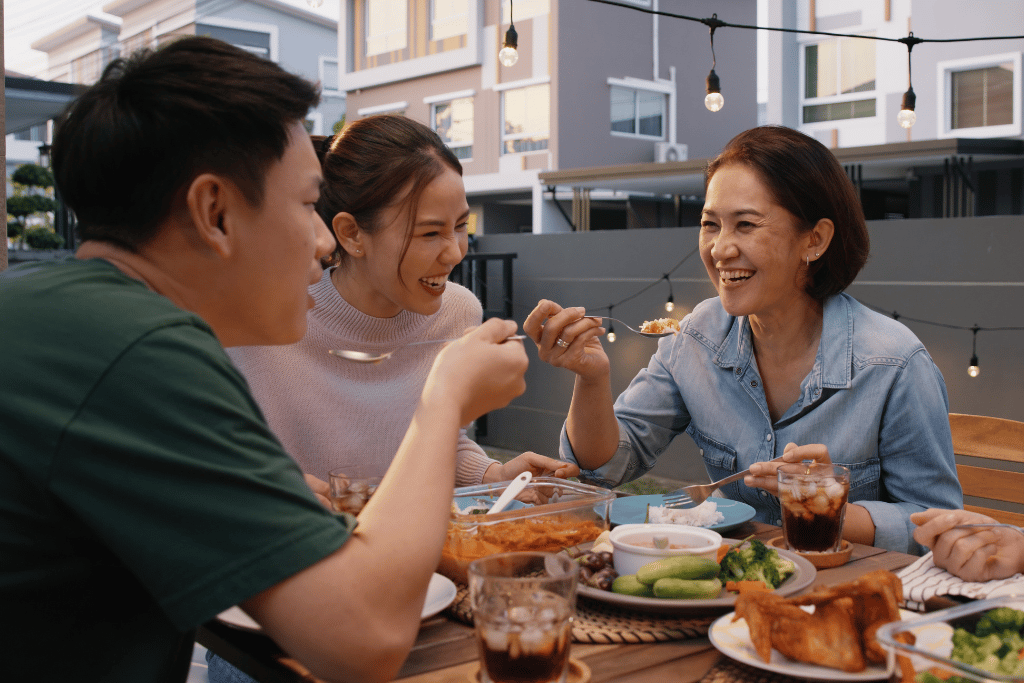 Tips Traktir Teman ketika Ulang Tahun agar Tidak Boncos Tips Traktir Teman ketika Ulang Tahun agar Tidak Boncos