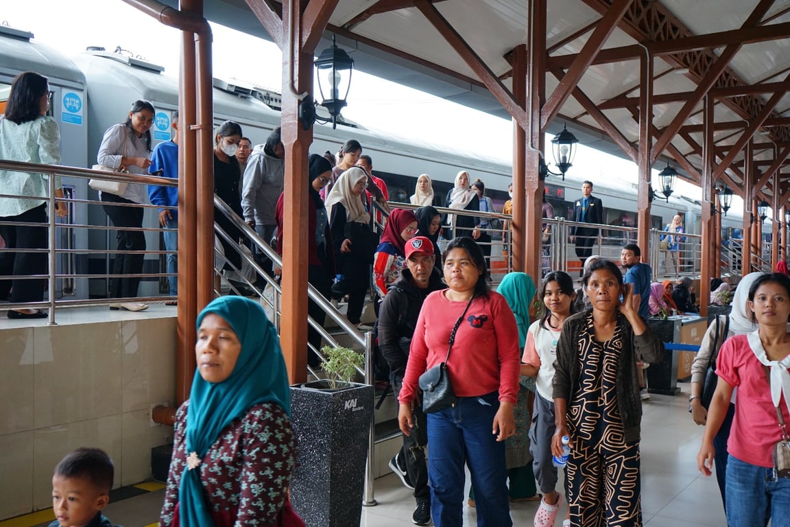 1 Juta Pergerakan Penumpang, KAI Bandara Perkuat Konektivitas Sekaligus Tebar Kepedulian di Lubuk Pakam 1 Juta Pergerakan Penumpang, KAI Bandara Perkuat Konektivitas Sekaligus Tebar Kepedulian di Lubuk Pakam