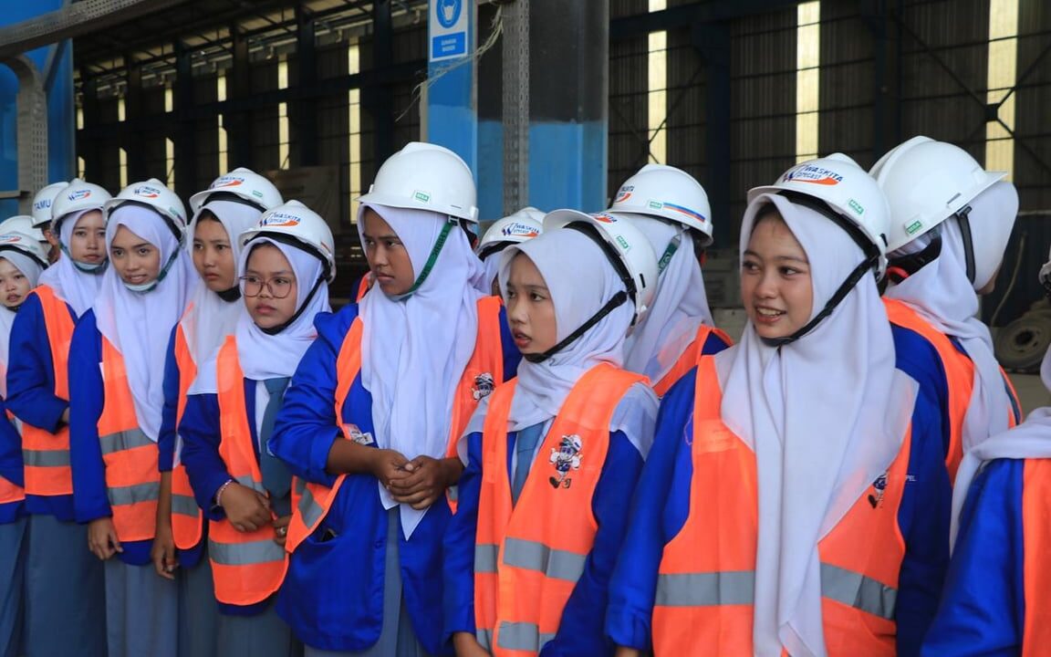 Peringati Hari Anak Perempuan Internasional, Waskita Beton Precast Dorong Generasi Perempuan Berkarya di Industri Konstruksi melalui Girls on Site Vol. 4.