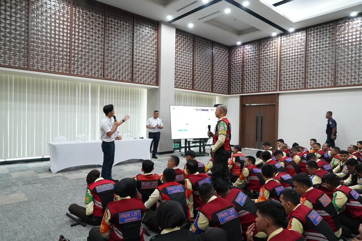 LRT Jabodebek Perkuat Profesionalisme Petugas untuk Dukung Keamanan Layanan LRT Jabodebek Perkuat Profesionalisme Petugas untuk Dukung Keamanan Layanan
