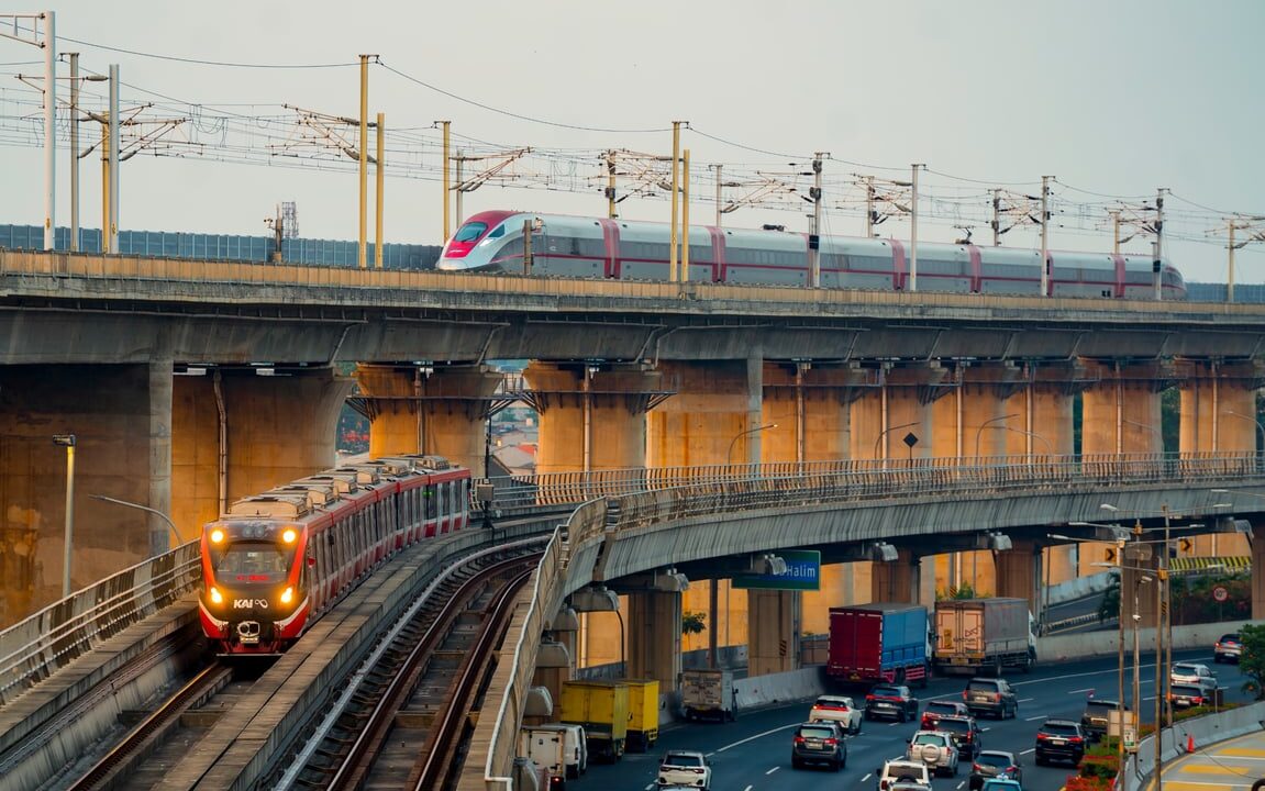 Mau ke Bandung Naik Whoosh Pagi? Bisa Naik LRT Jabodebek yang Uji Coba Berangkat dari Dukuh Atas Pukul 05.30 WIB