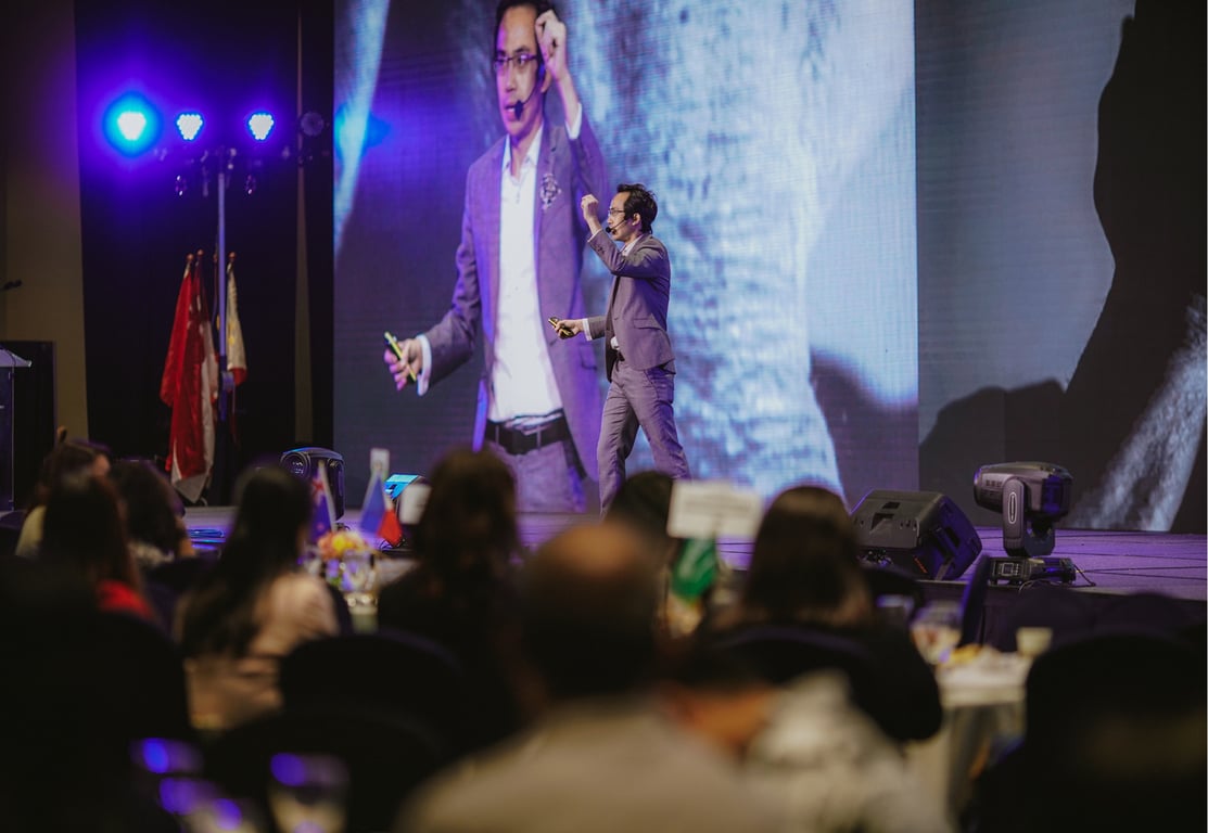 Kenneth Kwan: The Global Keynote Speaker Helping Leaders Turn Change into Results Kenneth Kwan: The Global Keynote Speaker Helping Leaders Turn Change into Results