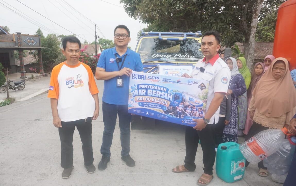 Bantu Warga Hadapi Kemarau Panjang, BRI Salurkan 18 Tangki Air Bersih