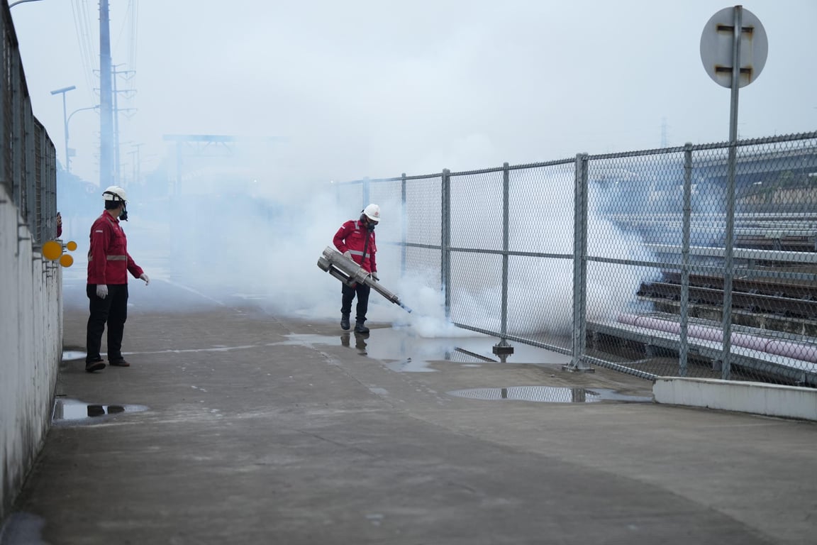 Antisipasi Penyebaran Nyamuk, LRT Jabodebek Lakukan Fogging di Sejumlah Area Operasional Antisipasi Penyebaran Nyamuk, LRT Jabodebek Lakukan Fogging di Sejumlah Area Operasional